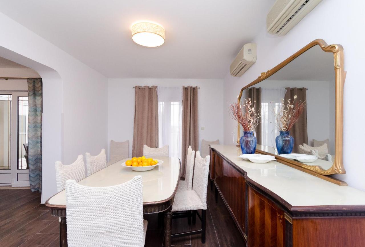 Apartments Milan Rakalj Εξωτερικό φωτογραφία