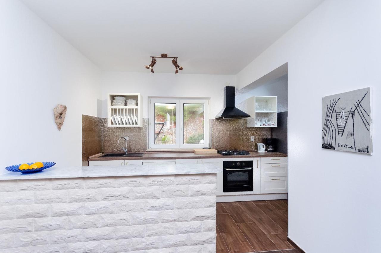 Apartments Milan Rakalj Εξωτερικό φωτογραφία