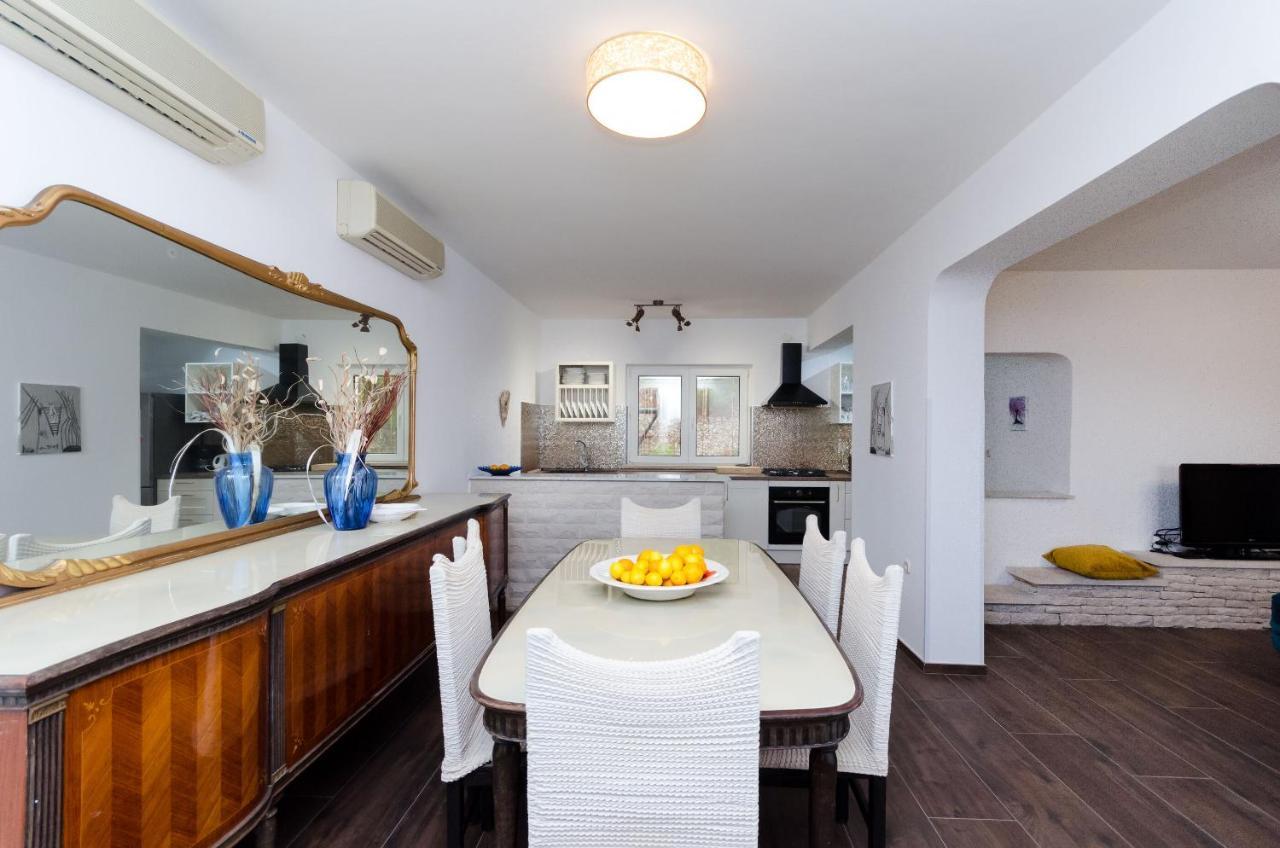 Apartments Milan Rakalj Εξωτερικό φωτογραφία
