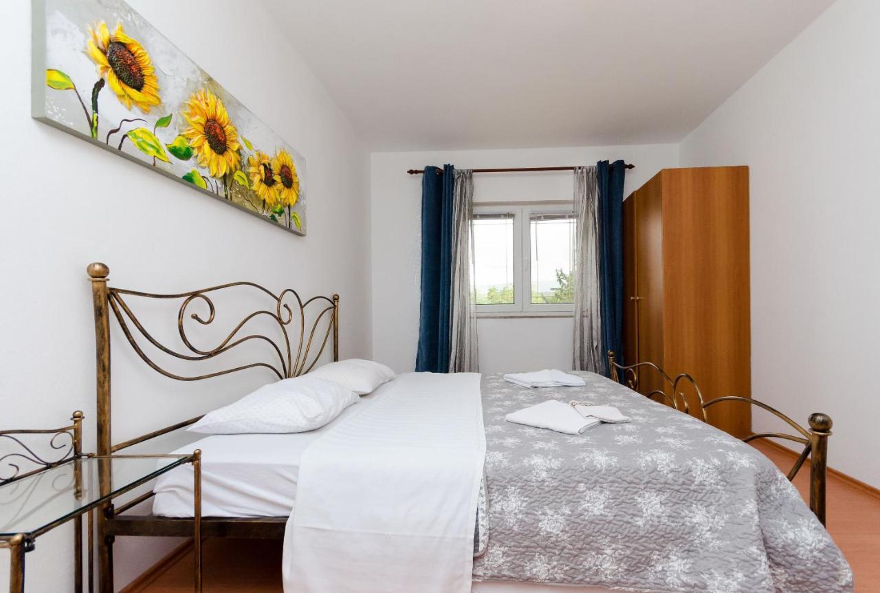 Apartments Milan Rakalj Εξωτερικό φωτογραφία