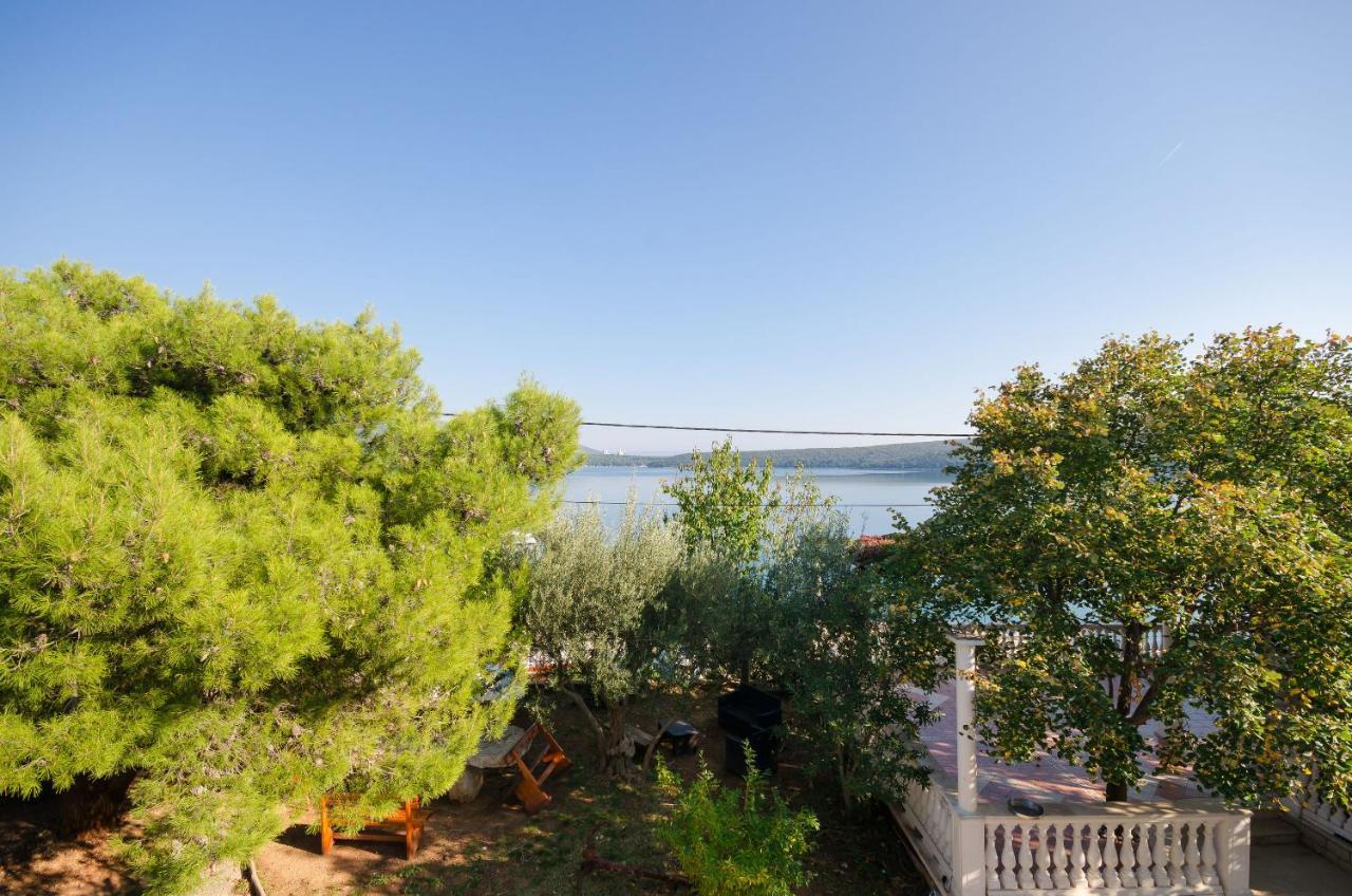 Apartments Milan Rakalj Εξωτερικό φωτογραφία
