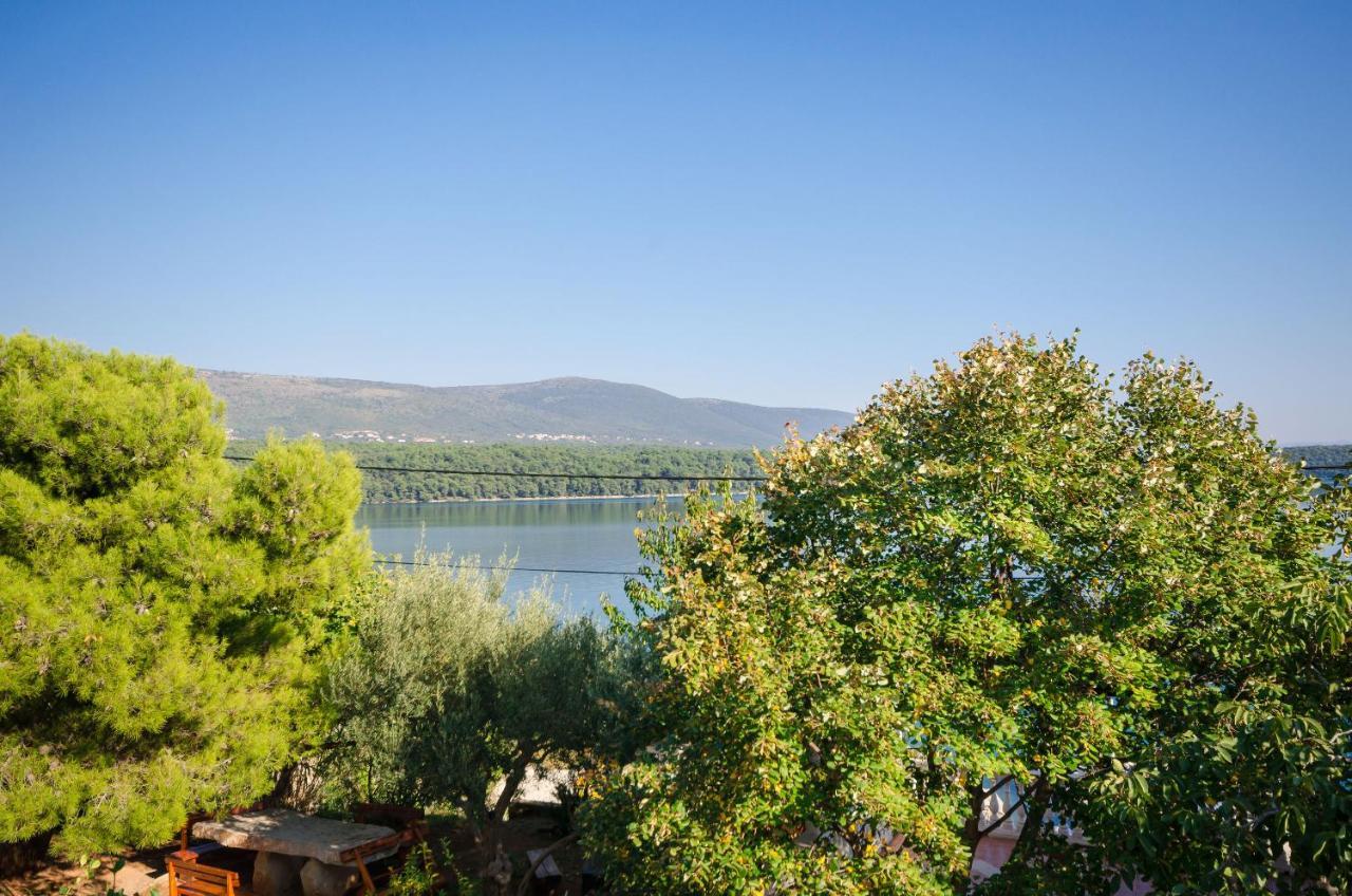 Apartments Milan Rakalj Εξωτερικό φωτογραφία