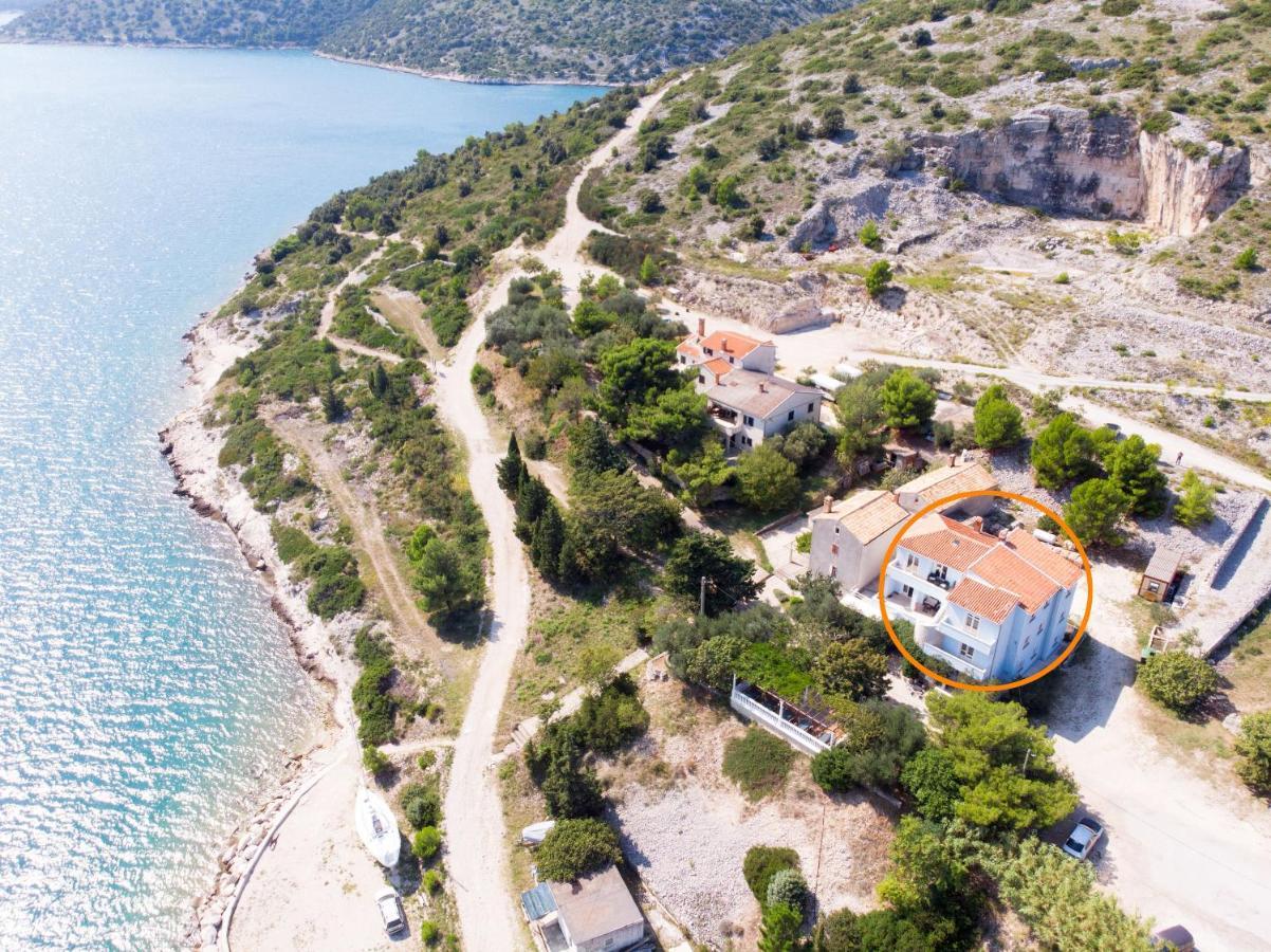 Apartments Milan Rakalj Εξωτερικό φωτογραφία